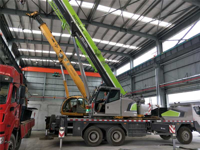 大埔县高空车出租需要注意哪些安全事项？